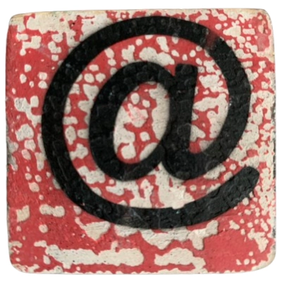 Houten Symbool Apenstaartje - Rood Houten Symbool Apenstaartje - Rood