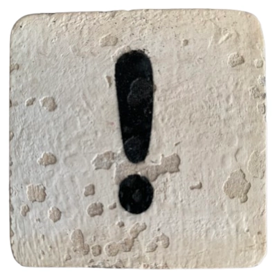 Houten Symbool Uitroepteken - Wit Houten Symbool Uitroepteken - Wit