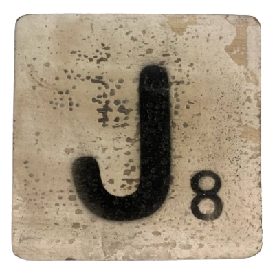 Houten Scrabble Letter J - Creme - 10x10