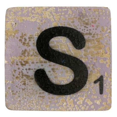 Houten Scrabble Letter S - Lichtpaars - 10x10