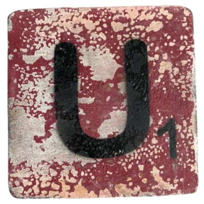 Houten Scrabble Letter U - Donkerrood 10x10 cm