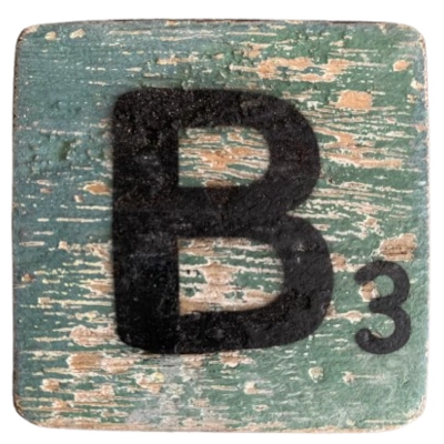 Houten Scrabble letter B - Donkergroen